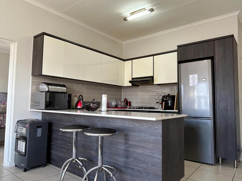 1 Bedroom Property for Sale in Sandown Western Cape
